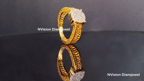 Natural Diamond Yellow Gold Pie Diamond Ring.