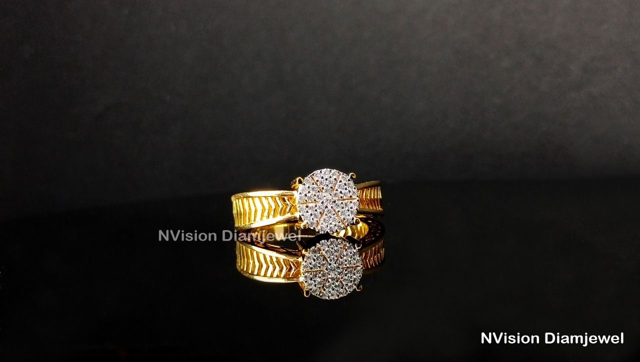 Natural Diamond Yellow Gold Pie Diamond Ring.