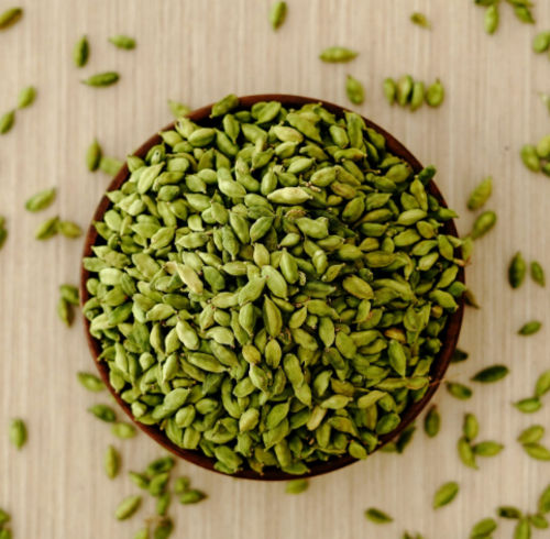 Green Cardamom - High-Quality Spice | Premium Purity, Rich Aroma, Ideal for Culinary and Desserts