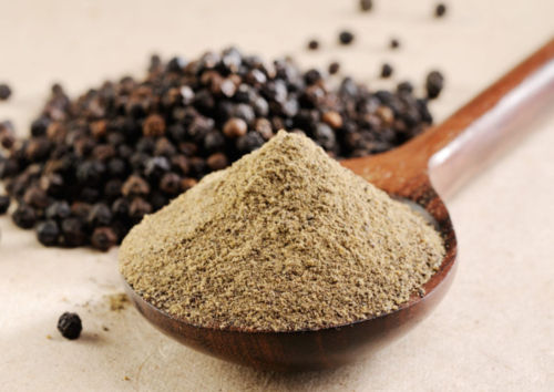 Black pepper powder