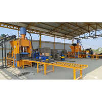 Hydraulic Brick Making Machine - 230 Volt Aac Plant Type | Automatic Operation, High Durability, 5-year Warranty