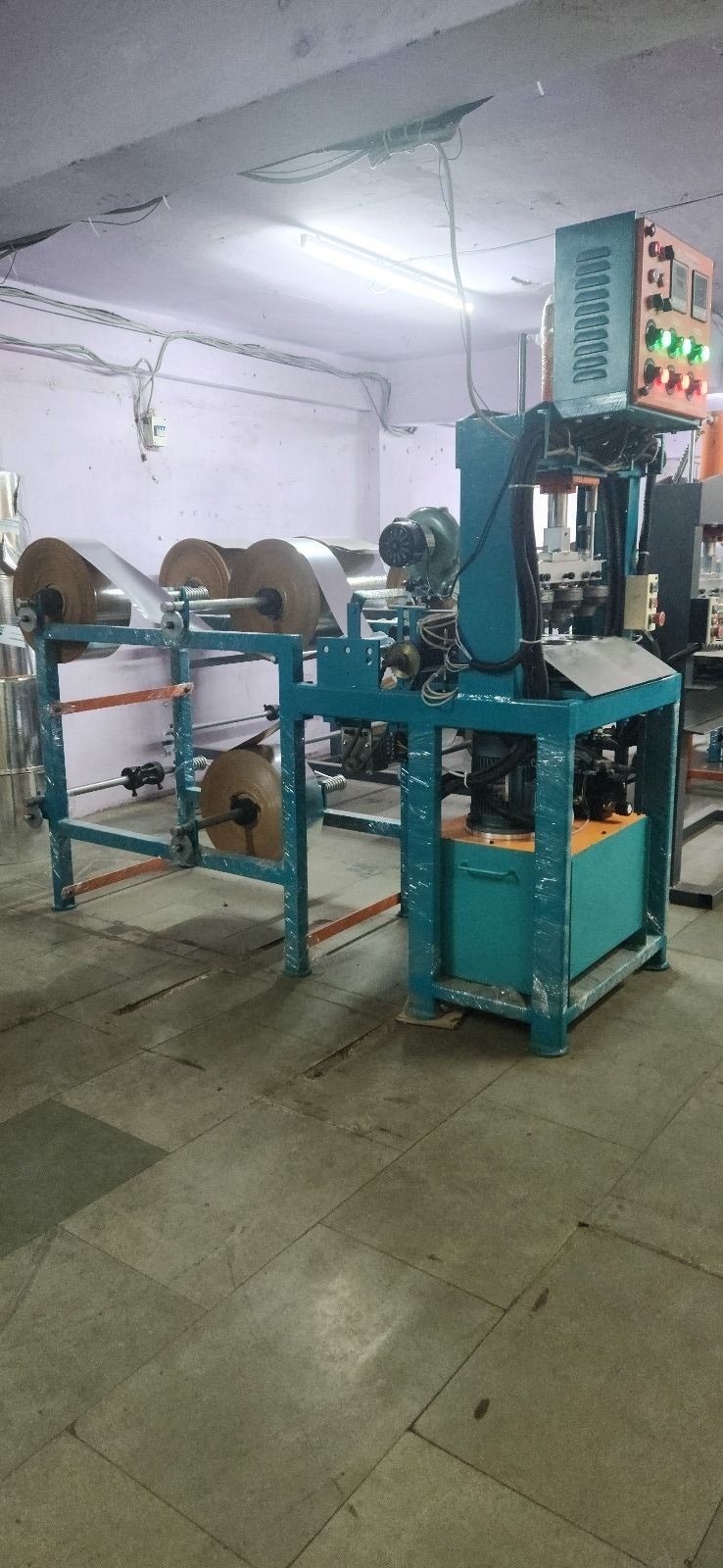 Hydraulic Automatic Triple Die Dona Making Machine