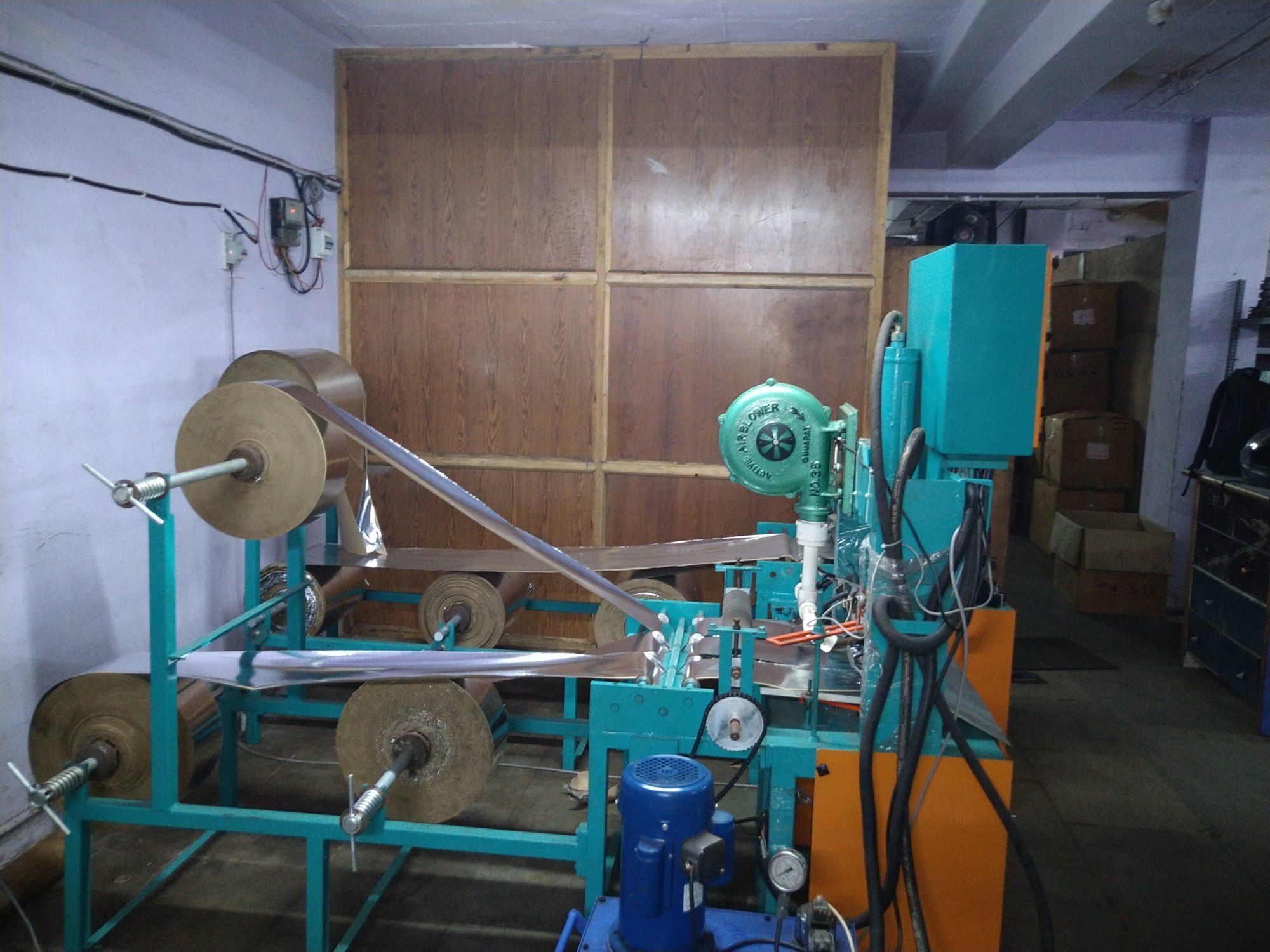 Three Die Hydraulic Paper Dona Machine
