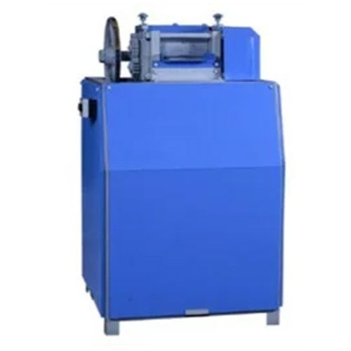 Plastic Dana Cutter Machine