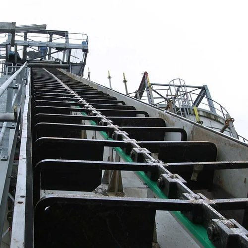 Wet Scraper Conveyor - Color: Gray