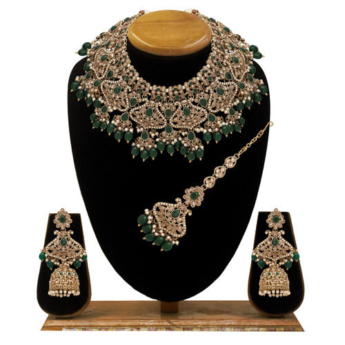 Triangular Elegance Reverse AD Mehandi plated Choker Necklace Set