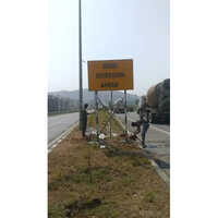 Reflective Traffic Sign - Color: Yellow & Black