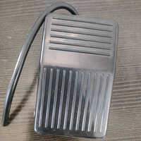 फुट पेडल स्विच