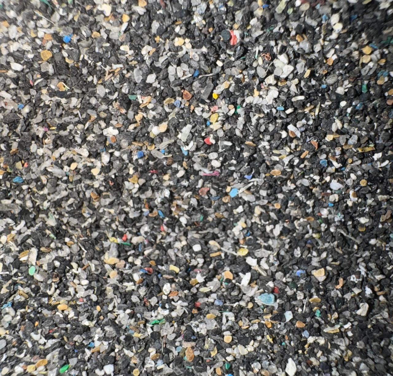 Shredded E-Waste Plastic 0-1 mm