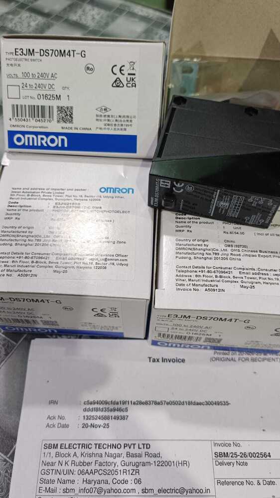 OMRON PHOTOELECTRIC SWITCH, E3JM-DS70M4T-G