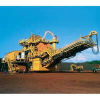 Mobile Crushing Plant - Automatic Grade: Semi-automatic