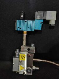 Hot Melt Glue Applicator - Power Source: Electricity