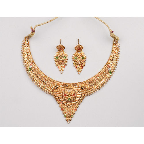 Fancy Artificial Gold Necklace Set - Color: Golden