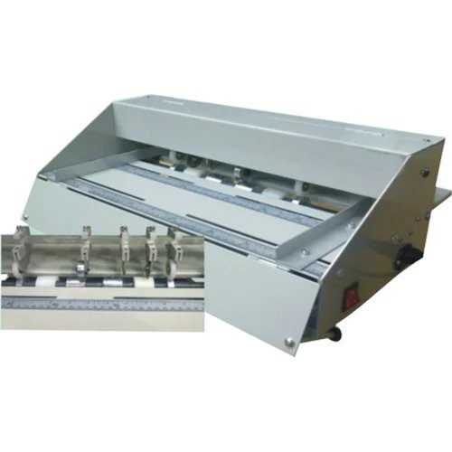 470B Sticker Half Cutting Creasing Perforating Machine