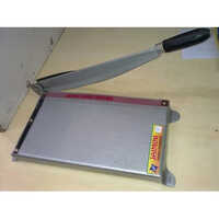Paper Cutter Light 16 - Color: Silver
