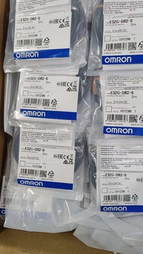 OMRON PHOTOELECTRIC SWITCH, E3ZG-D82-S