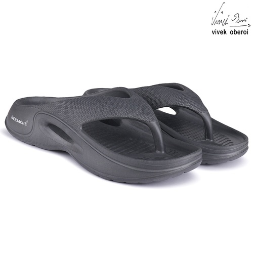 Bersache Lightweight Stylish CLog With High Quality Sole(6066)