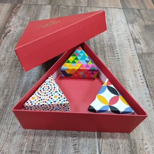 Valentine Gift Box - Finish: Coated