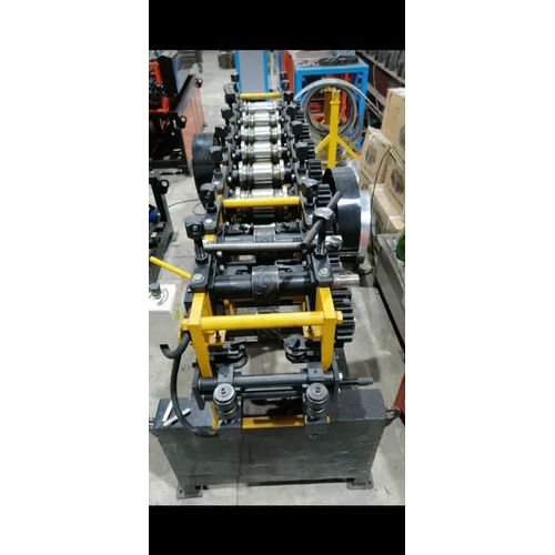 Rolling Shutter Guide Machine