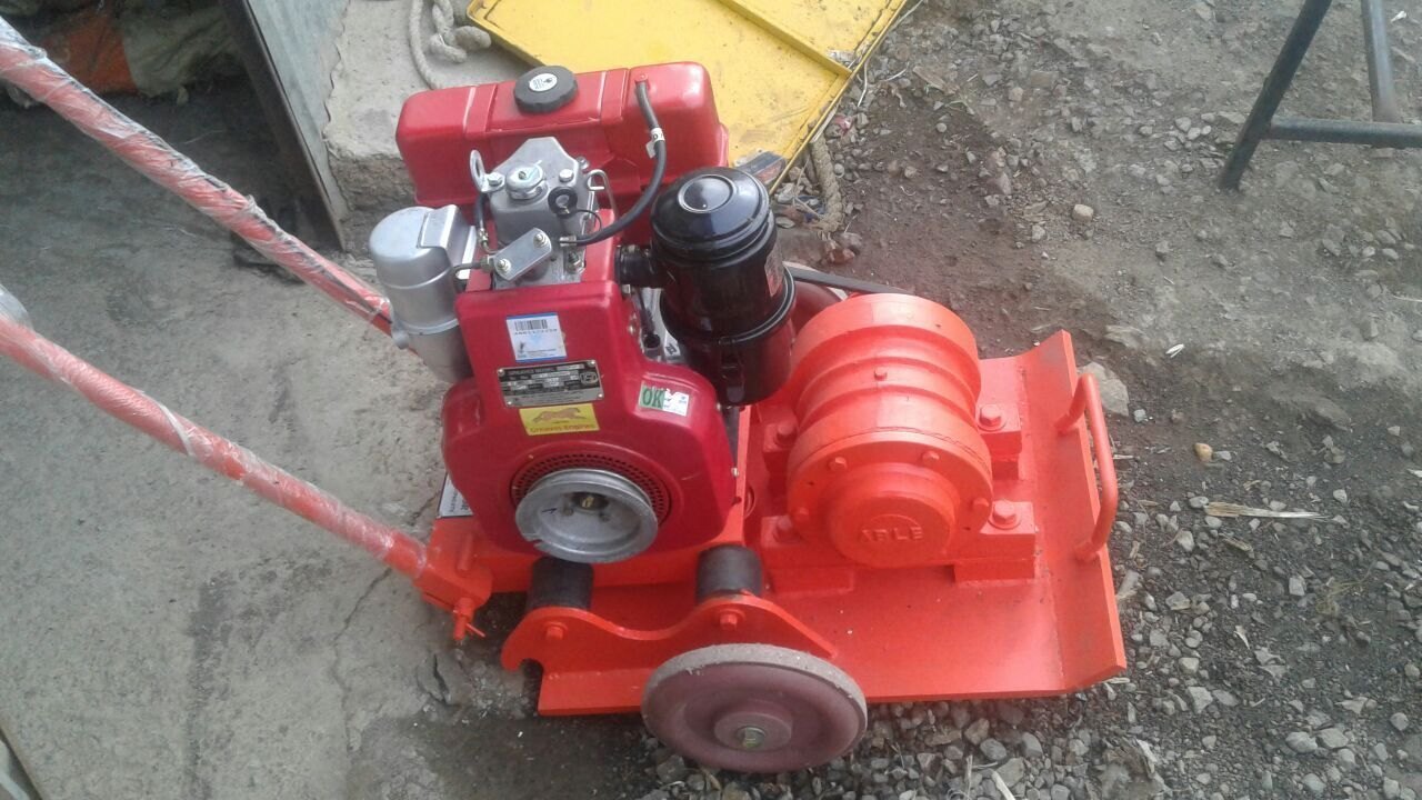 Earth Compactor Machine