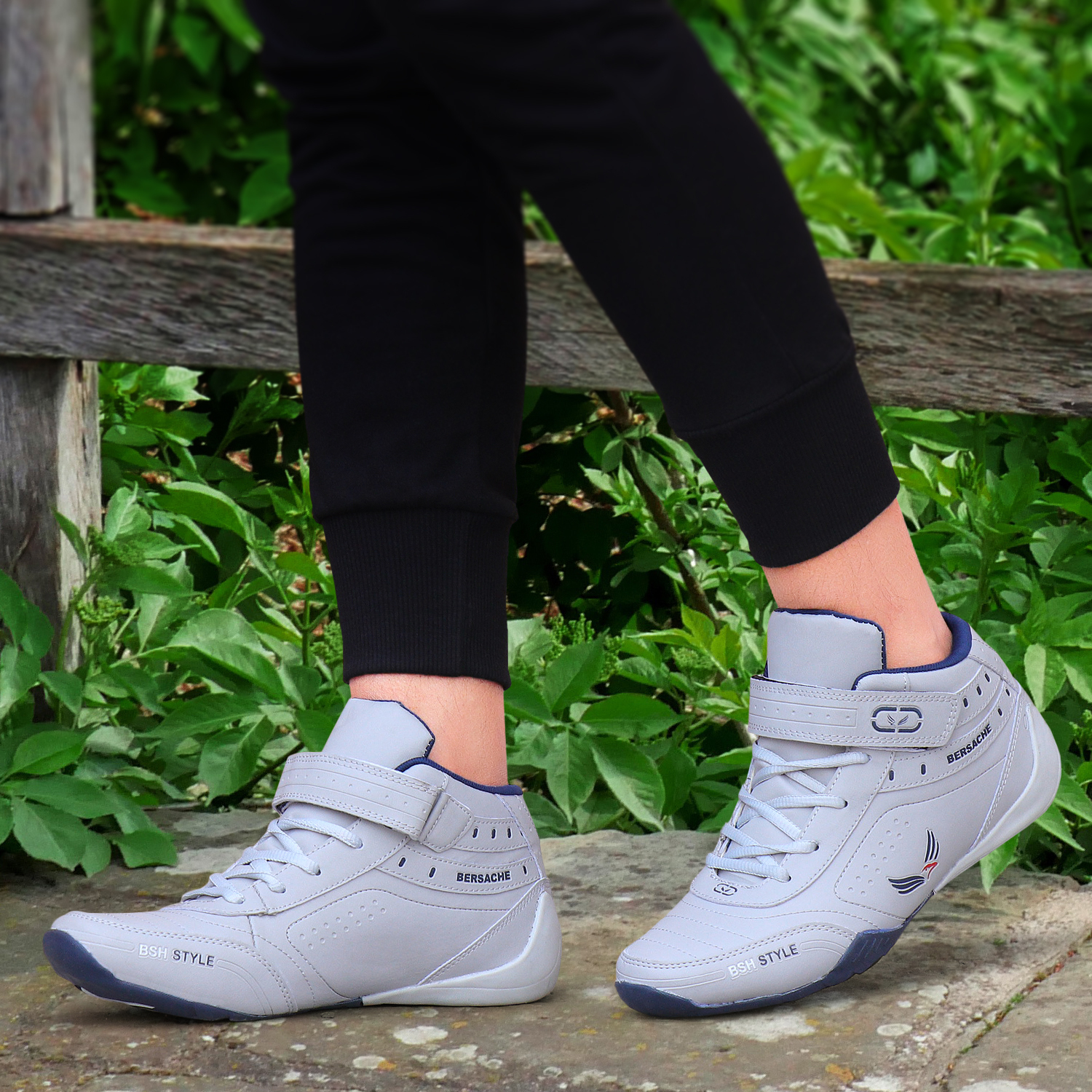 premium Sports ,Gym, tranding Stylish Running shoes (9021)