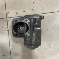 Housing Casting - Cast Iron, 120x75x100 Mm, Metallic Grey, 3.2 Kg, Rough Surface With Sandblasted Finish, Medium Size For Automotive Applications