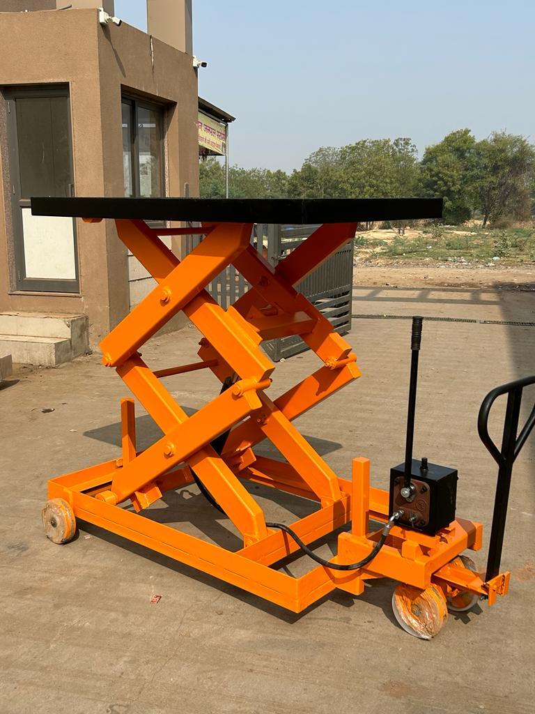 Helix Engineers Scissor Lifter