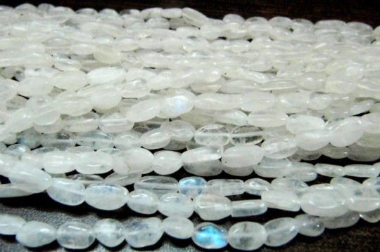 Natural White Rainbow Moonstone Oval Plain 6 to 8mm Beads Strand 13''long