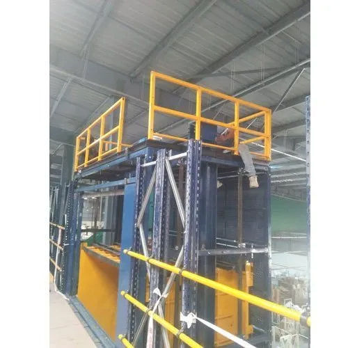 Chain Drive Warehouse Goods Lift - Material: Stainless Steel