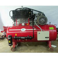 Pet Air Compressor - Mild Steel, 200-250v Electric Power, Lubricated System | Durable, Quiet Operation With 1-2 Year Warranty