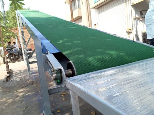 Box Handling Conveyor - Mild Steel, 440 Voltage, 72 Speed | Versatile Loading System for Various Industries