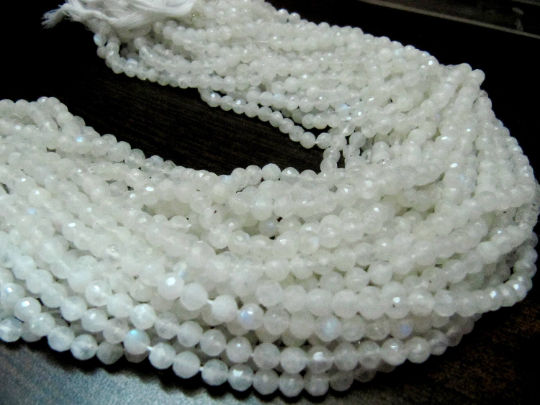 Natural White Rainbow Moonstone Round Faceted 4-5mm Beads Strand13''long