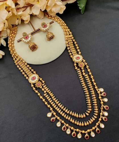 Traditional Grace Polki Necklace Set