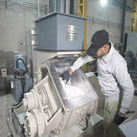 Pneumatic Dispersion Kneader Machine