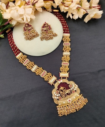 Elegant Adornment Polki Necklace Set