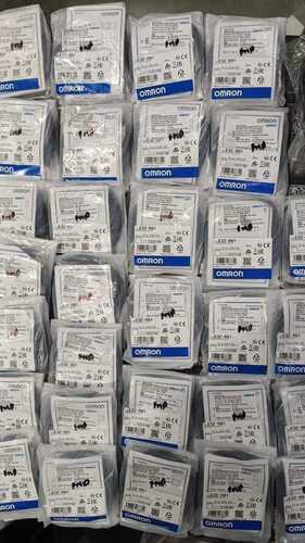 OMRON PHOTOELECTRIC SWITCH, E3Z-R81