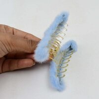 Large Plush Hair Claw Clips, Plastic Fluffy Hair Claw Hair Non-slip Plush Cute Big Hair Clip, Clips for Thick Hair for Daily, Parties (1 Pc / Mix Design)
