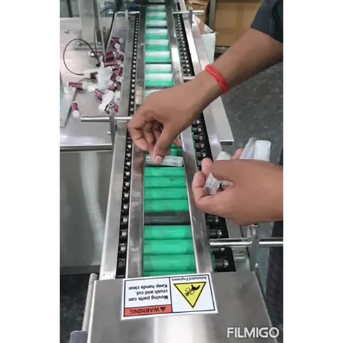 Automatic Vial Labelling Machine