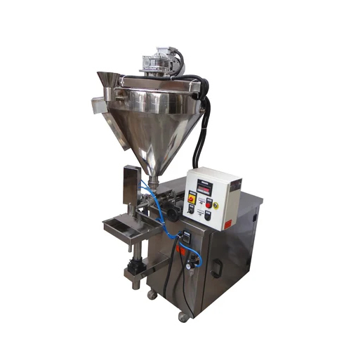 Semi Automatic Vacuum Type Liquid Filling Machine