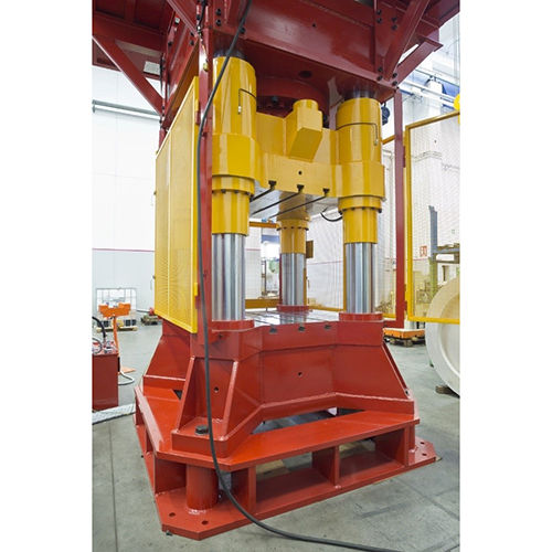 4 Columns Hydraulic Press Machine - Body Material: Steel