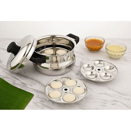 SS Fusion Casserole With Three Idli Plates