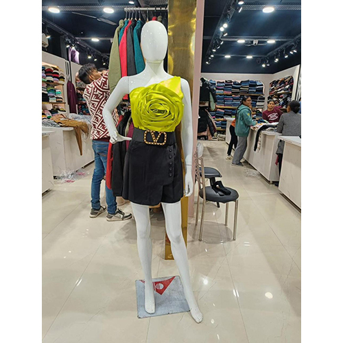 Female White Glossy Mannequin