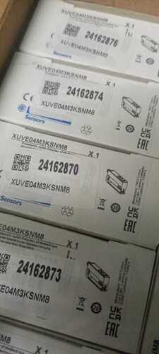 TELEMECANIQUE PHOTOELECTRIC SWITCH, XUVE04M3KSNM8