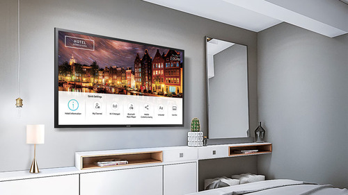 Samsung Crystal UHD Signage  QBT