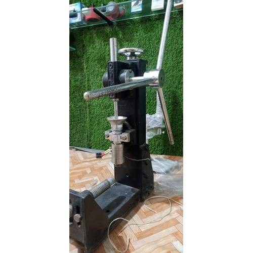 12 Gram Hand Molding Machine