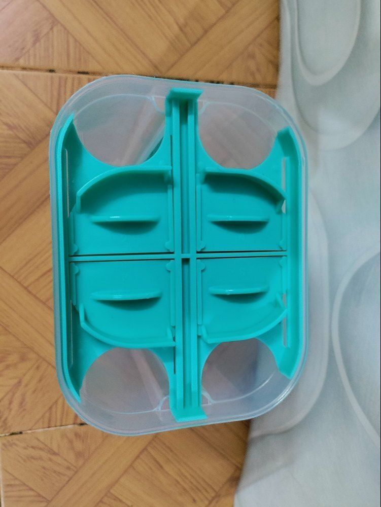 4 part square container