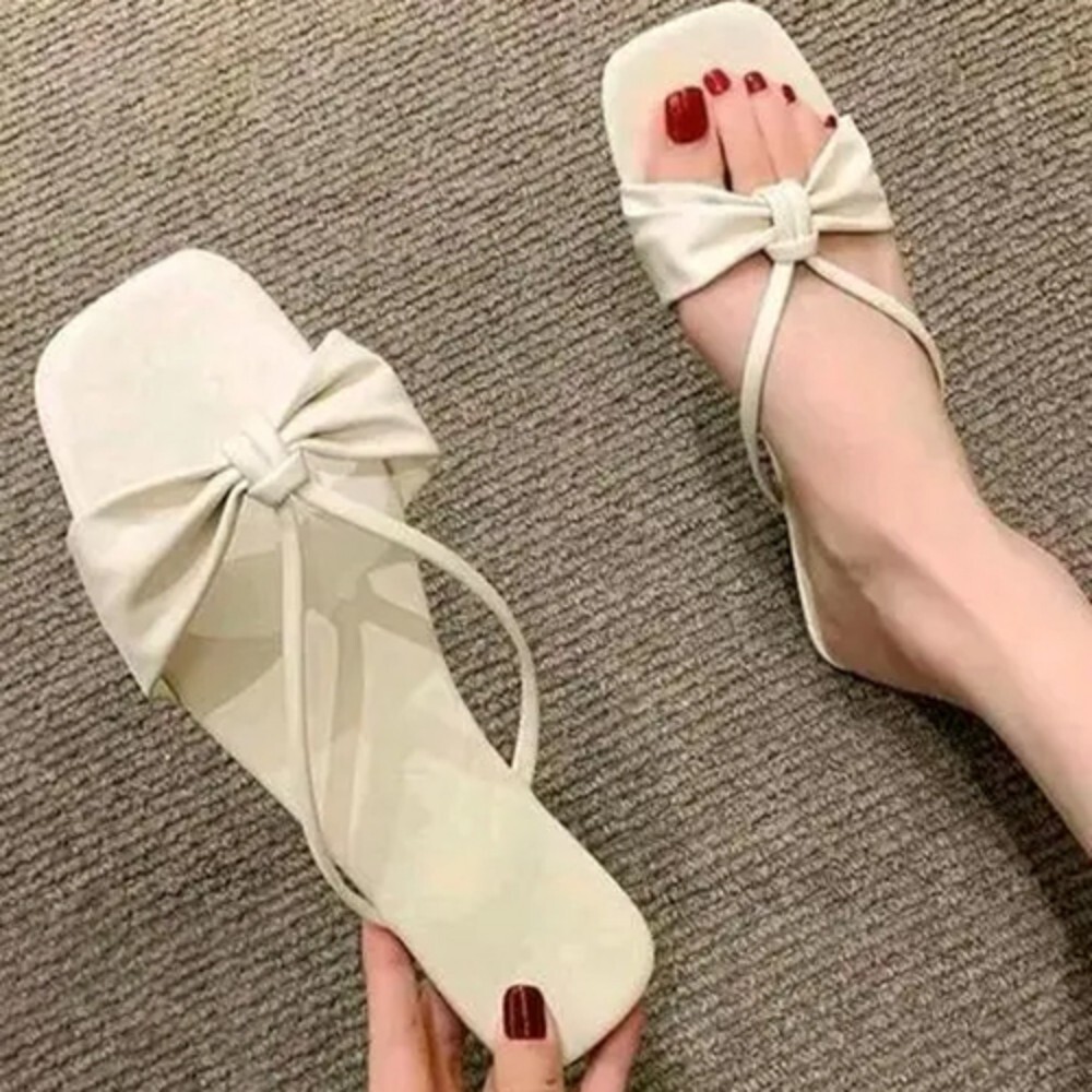 Ethnic Wear Flats Sandal - Leather, Sizes 20.0 CM - 27.0 CM, Available in Various Colors, Medium Heel for Comfort and Style