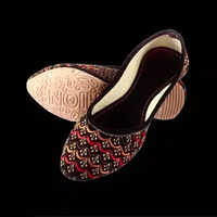 Ladies Elite Juttis - High-quality Leather, Sizes 20.0 Cm To 26.0 Cm, Available In Various Colors - Quick-dry Feature, Low Heel For Comfort