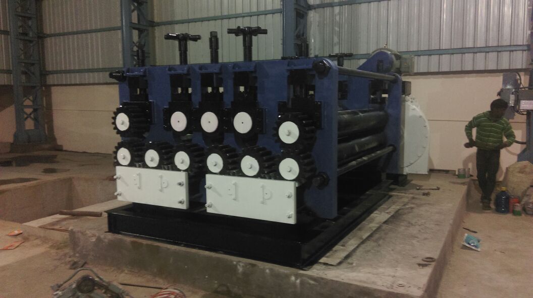 HR Plate Straightening Machine