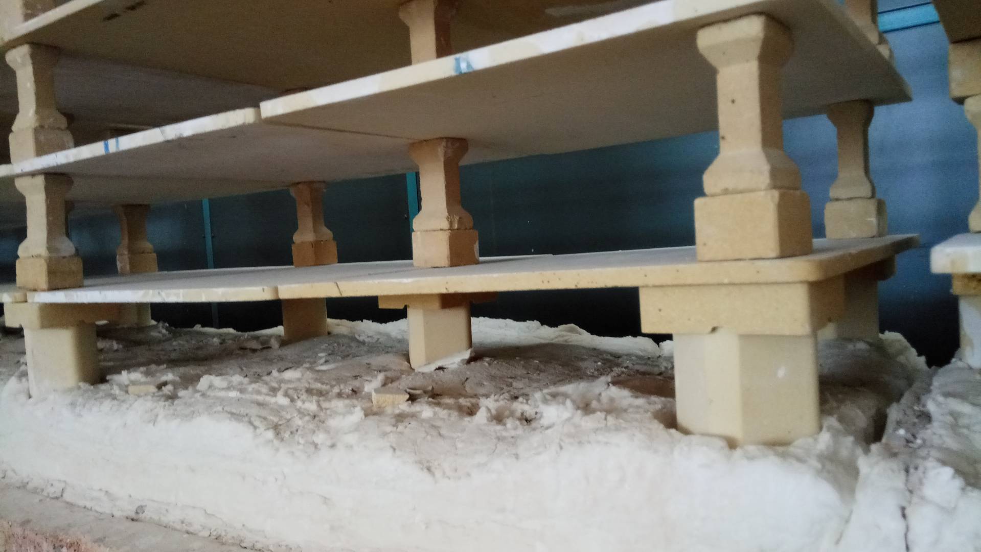 Cordierite Mullite Kiln Furniture Extruded Support / Pillar/ Prop/ Column